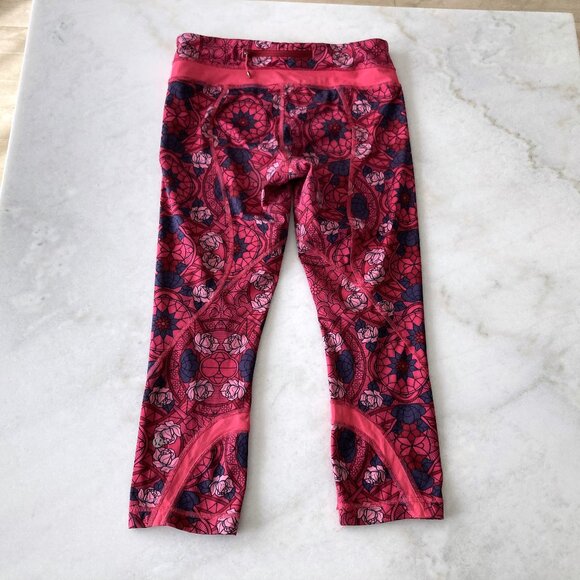 Lululemon Run: Inspire Crop II leggings / capri / crops (Bright pink yoga print) - Picture 1 of 11